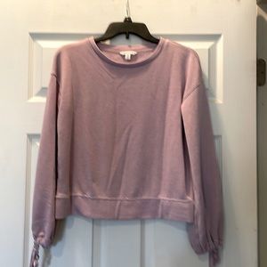 American Eagle Outfitters Lightweight Sweatshirt.